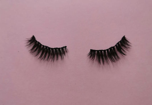 5 erreurs à éviter pour faire durer ses faux-cils